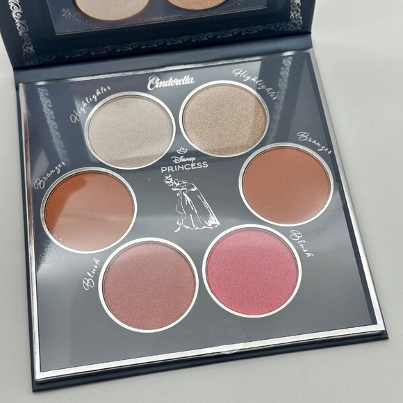DISNEY Princess Cinderella Complexion Palette Bronzer Highlighter‎ Blush - Picture 2 of 7